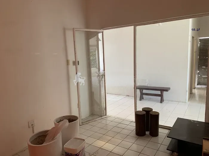Locação de Comercial / Loja em galeria na praia de iracema na cidade de Fortaleza [loja 06]