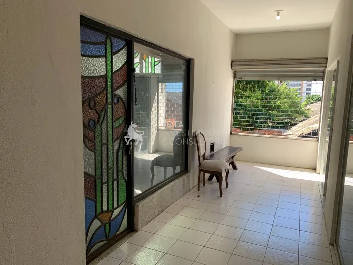 Locação de Comercial / Loja em galeria na praia de iracema na cidade de Fortaleza [loja 07]